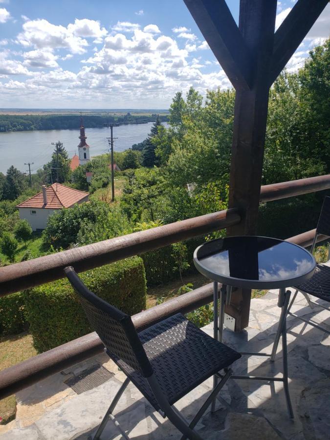 Vila Slankamenka Stari Slankamen エクステリア 写真