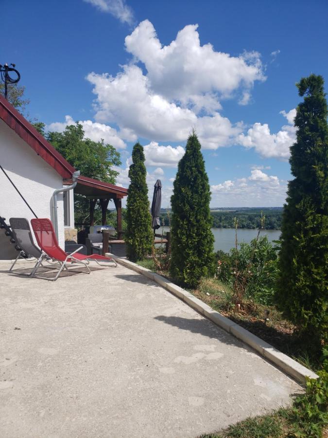 Vila Slankamenka Stari Slankamen エクステリア 写真